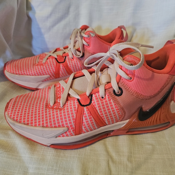 2002 Nike Lebron 7 Bright Crimson Mens Size 10 - Picture 1 of 6